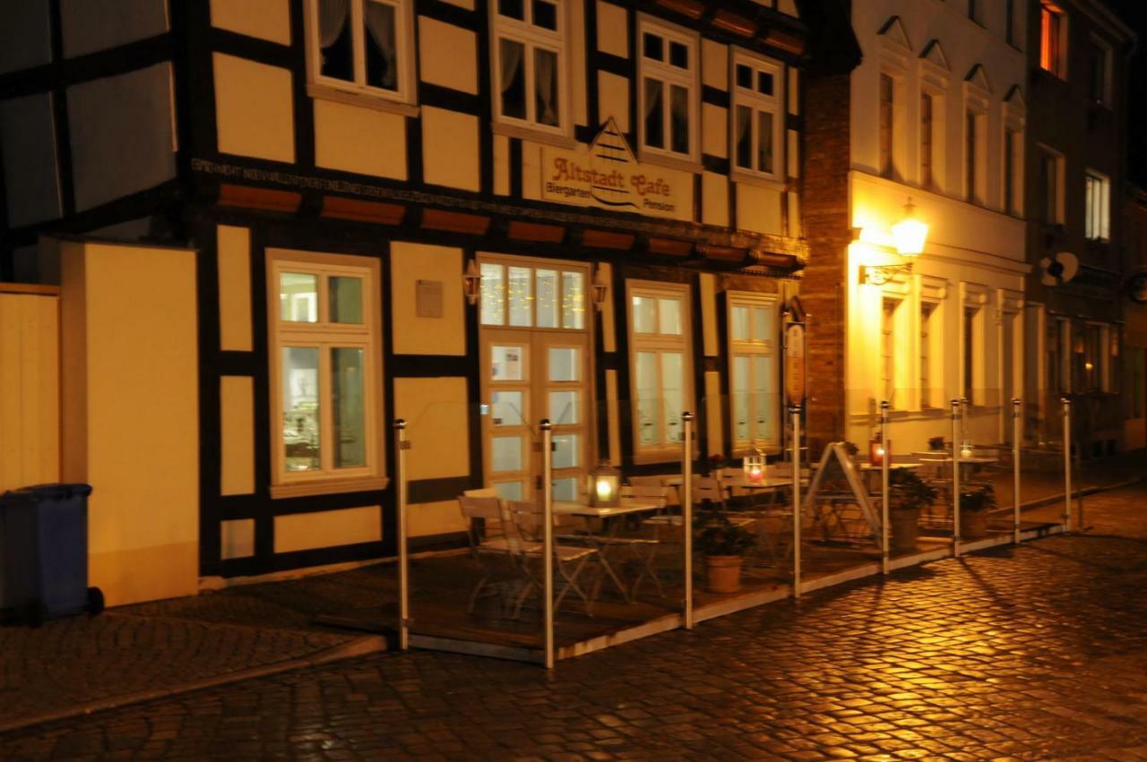 Altstadt Cafe Hotel Havelberg Exterior photo